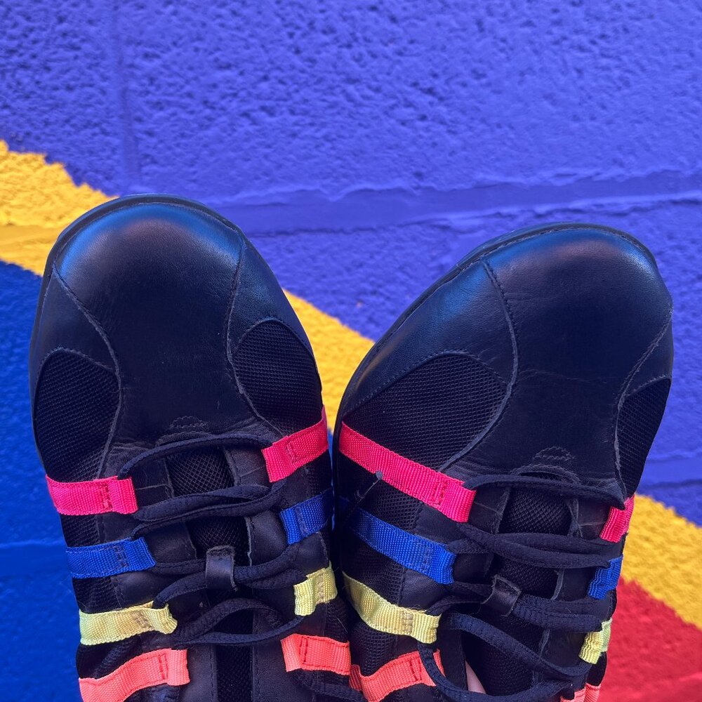 Hush Puppies Black leather Sneakers w multi-color ribbon accents Women's size 10 - Picture 2 of 9